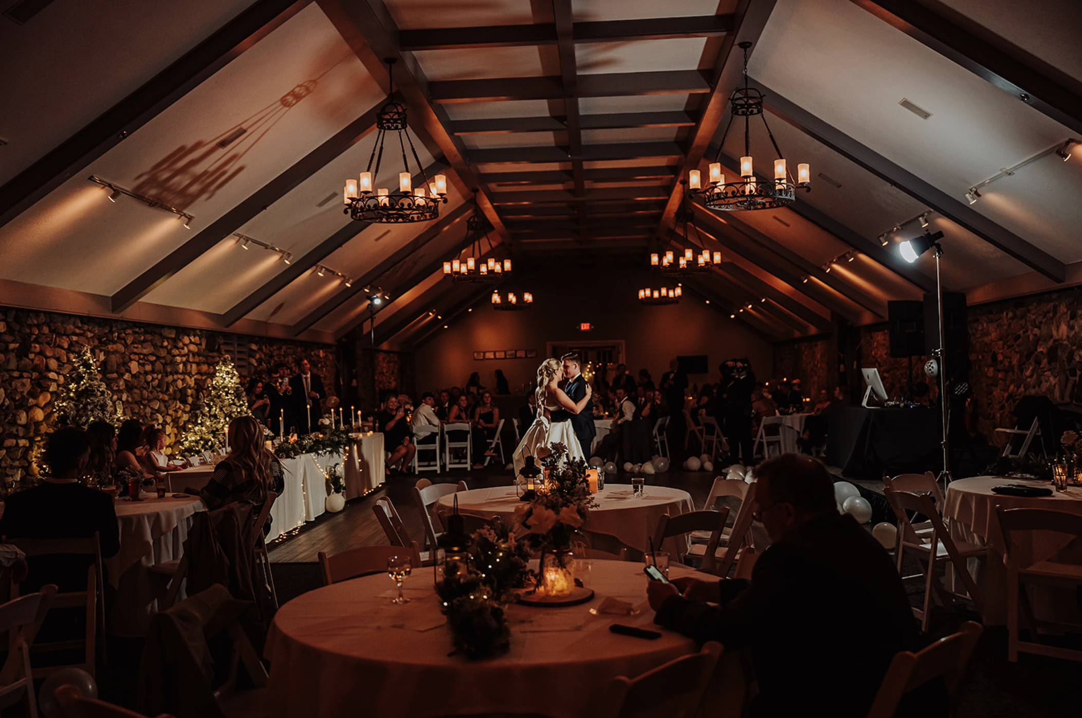 Michigan Wedding Venues for Large Guest Lists | Castle Farms