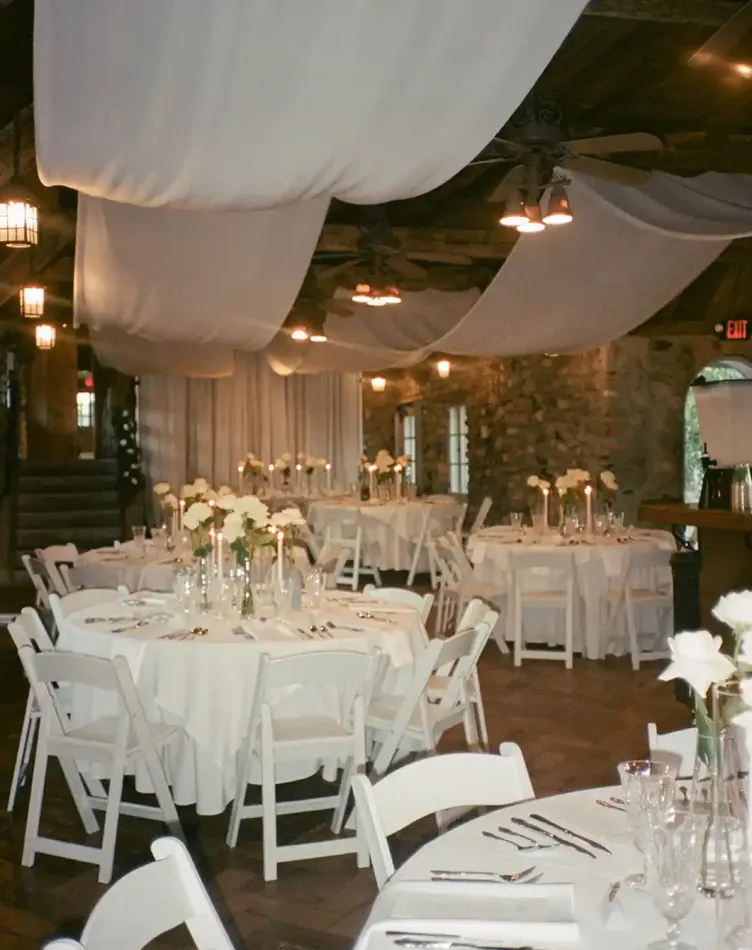 Queen's Tavern at Castle Farms
