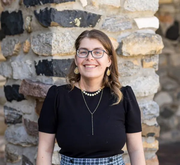 Mandy Fehrlen – Gift Shop Director