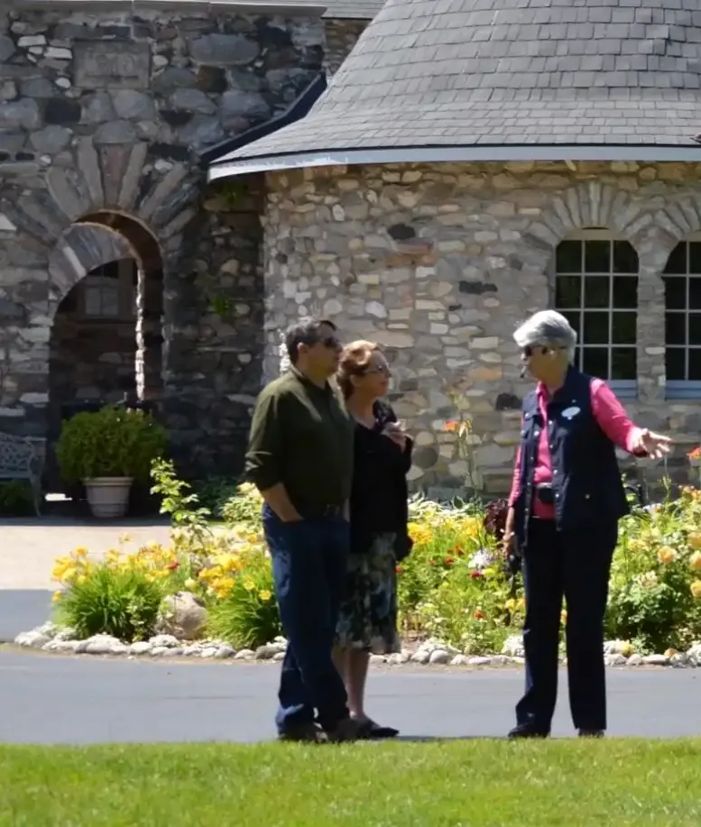 Public guided tours at Castle Farms