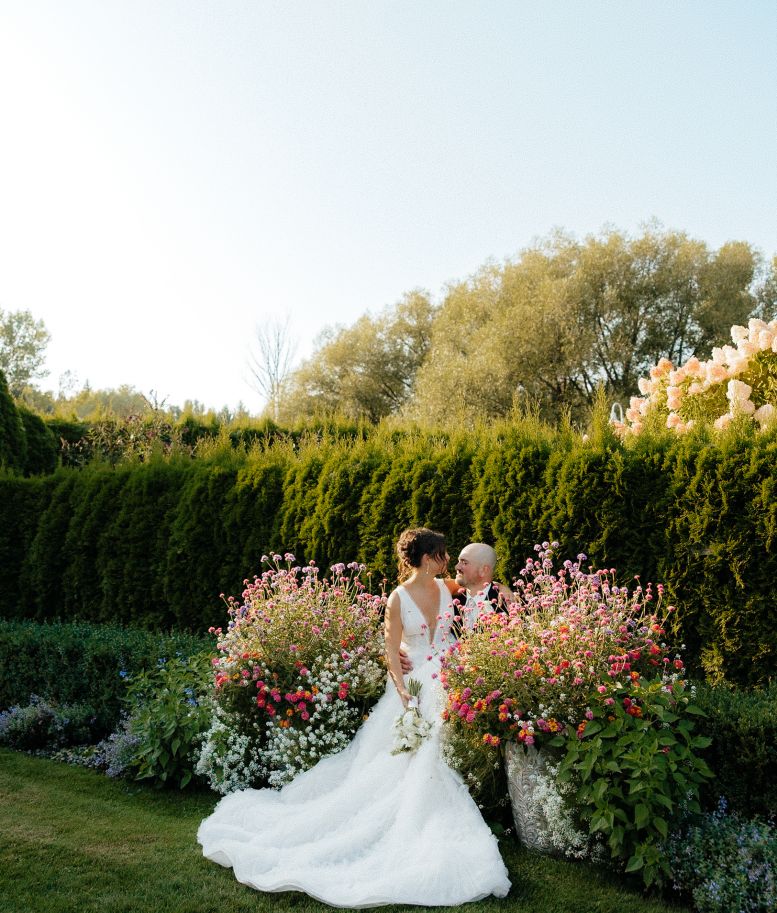 How to Make a Large Wedding Feel Intimate Castle Farms Michigan Weddings